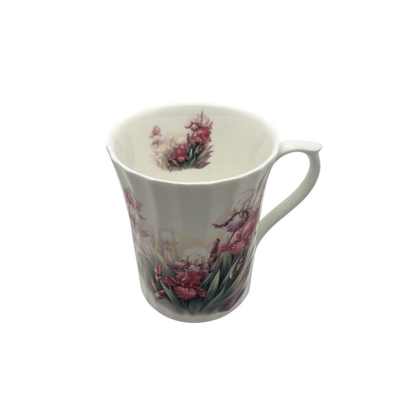 Vintage Royal Patrician Fine Bone China Pink Rose Floral Coffee Mug Tea Cup - Picture 1 of 6